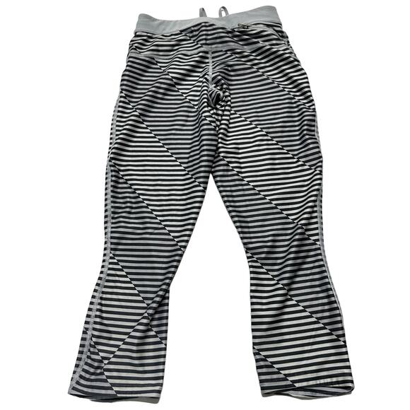NIKE Dri Fit Capri Leggings Womens Size S Gray Stripe Athleisure Running Gym - Picture 2 of 8